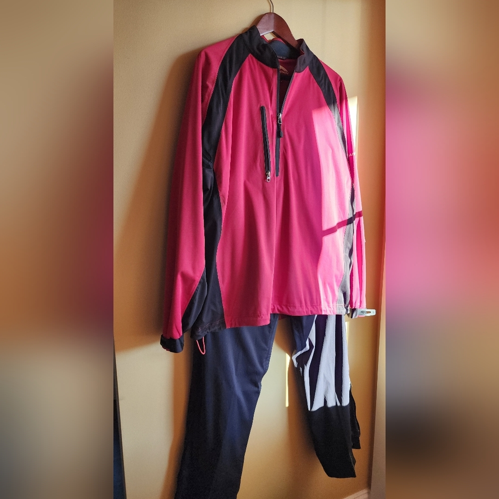 SUN MOUNTAIN Red and Black Rainflex Jacket And Pants